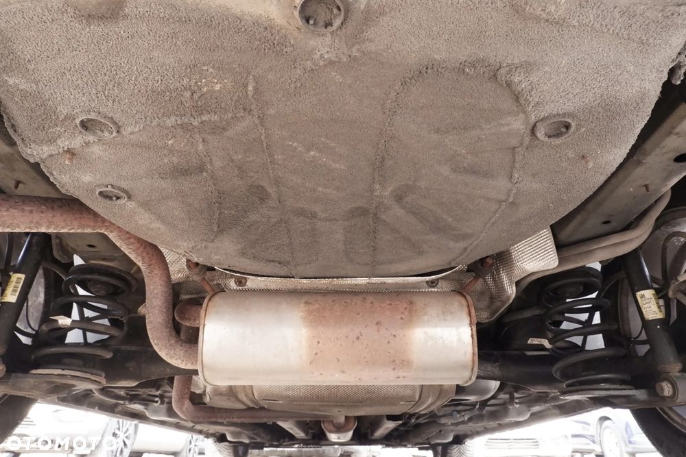 Chevrolet Cruze 1.6 LS - 39