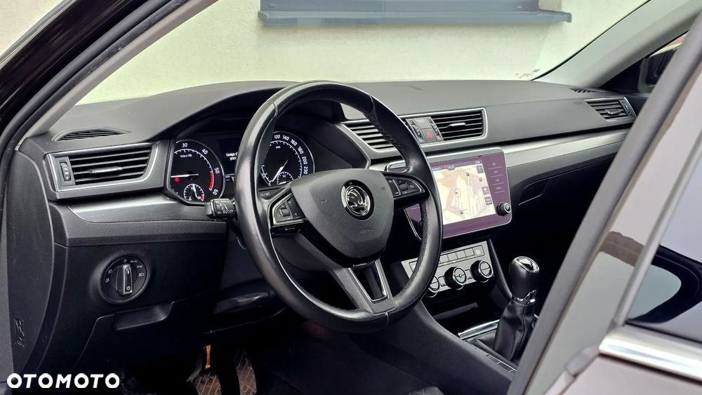 Skoda Superb 2.0 TDI Style - 20