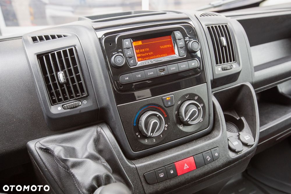 Peugeot Boxer 165KM 8ep KONTENER + WINDA dHollandia 750kg - 10