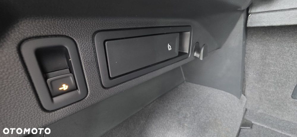 Volkswagen Tiguan - 19