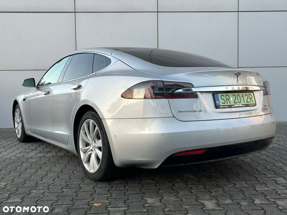 Tesla Model S 75 - 10