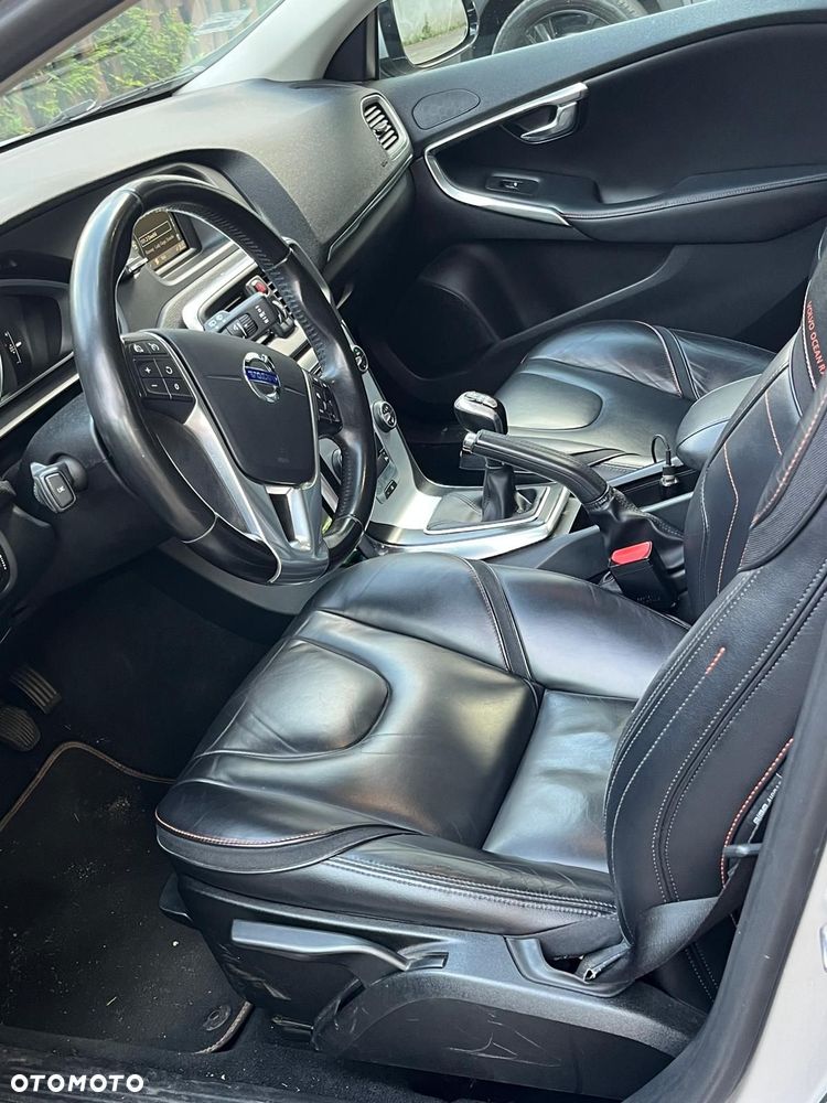 Volvo V40 T3 Drive-E Ocean Race - 12