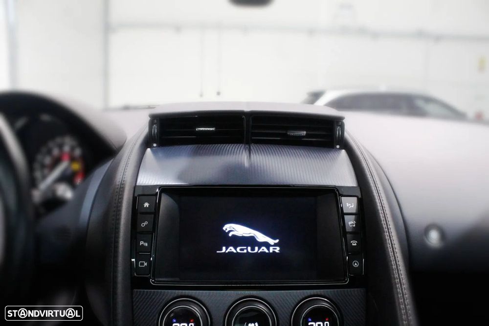 Jaguar F-Type 2.0 i4 R-Dynamic - 18