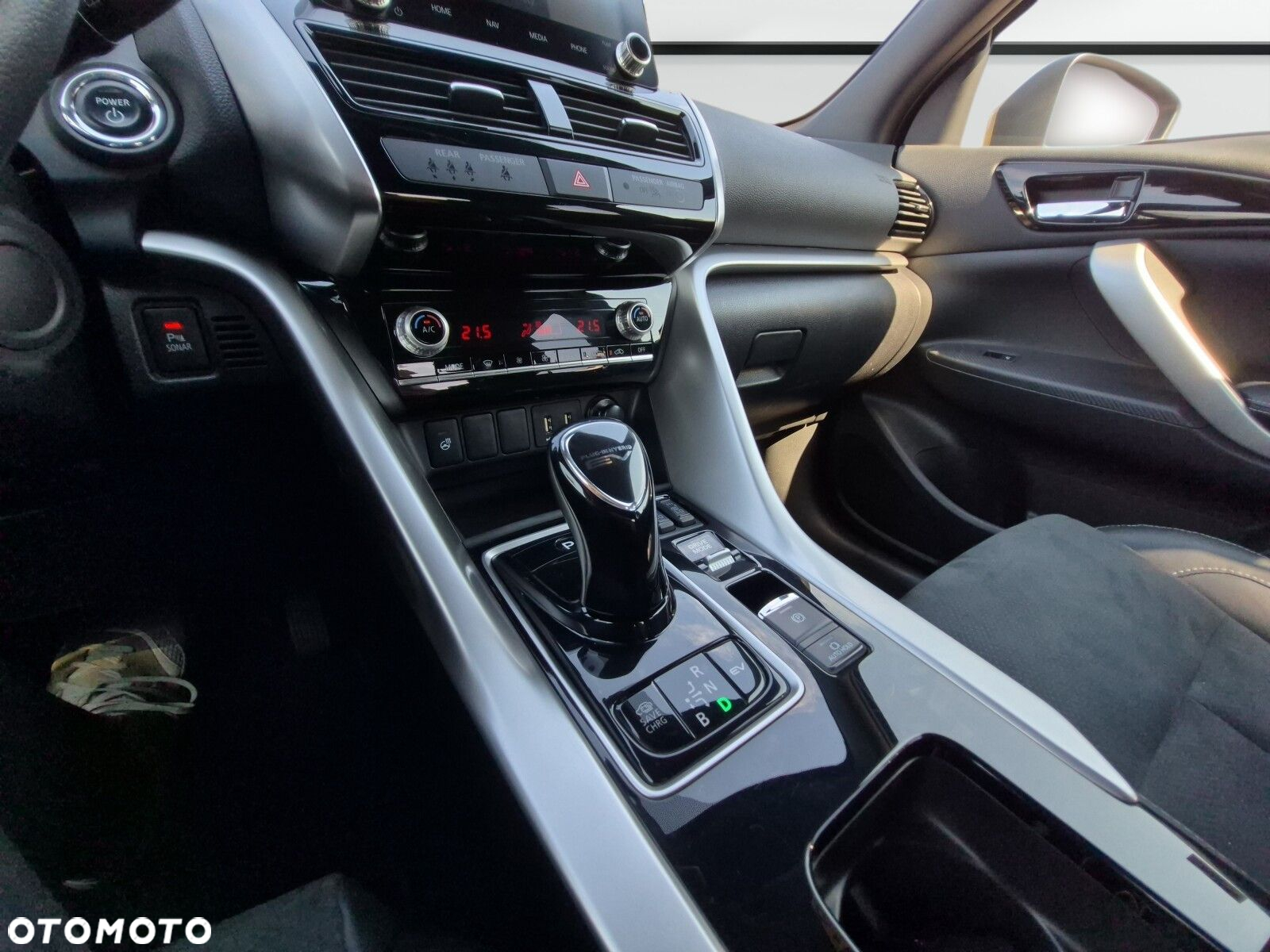 Mitsubishi Eclipse Cross 2.4 PHEV Invite Plus - 23
