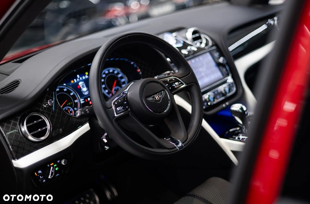 Bentley Bentayga - 21