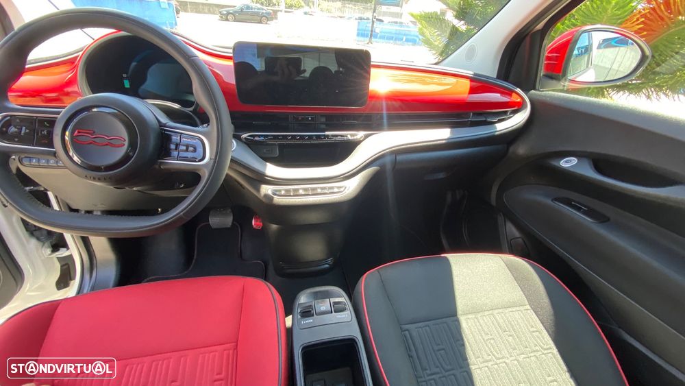 Fiat 500e (RED) - 26
