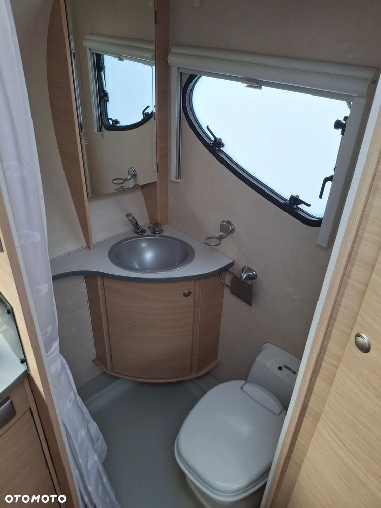 Adria - 8