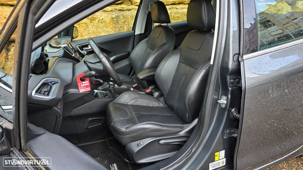 Peugeot 208 1.6 BlueHDi Allure - 34