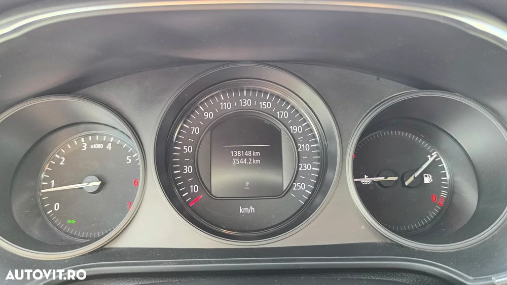 Renault Megane TCe Business - 15