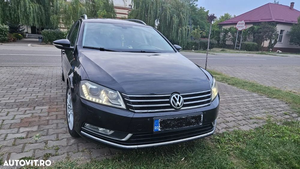 Volkswagen Passat - 1