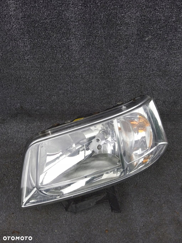 Lampa Reflektor lewy Volkswagen T5