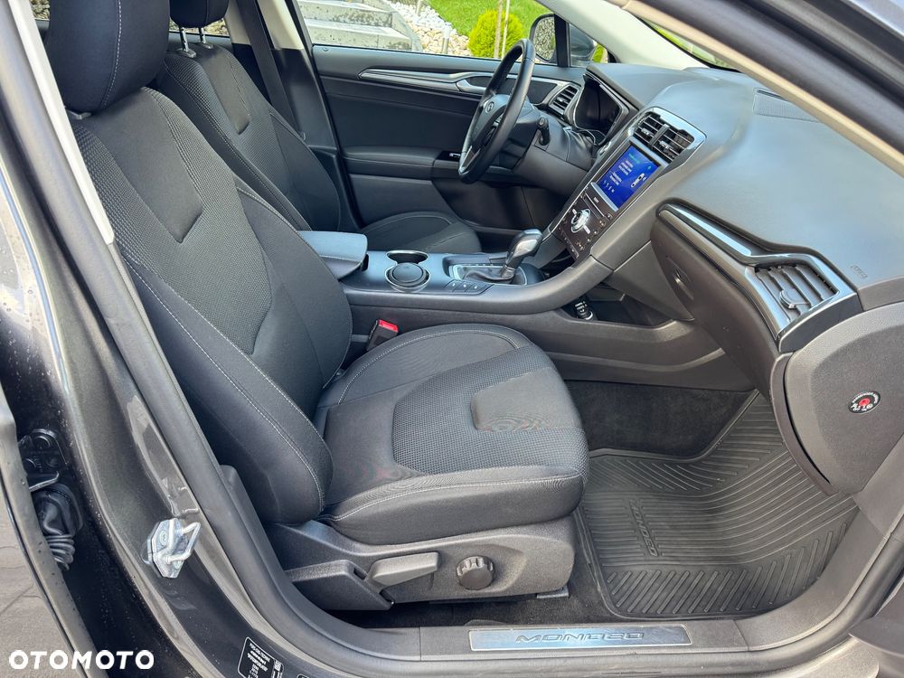 Ford Mondeo 2.0 Hybrid Titanium - 18