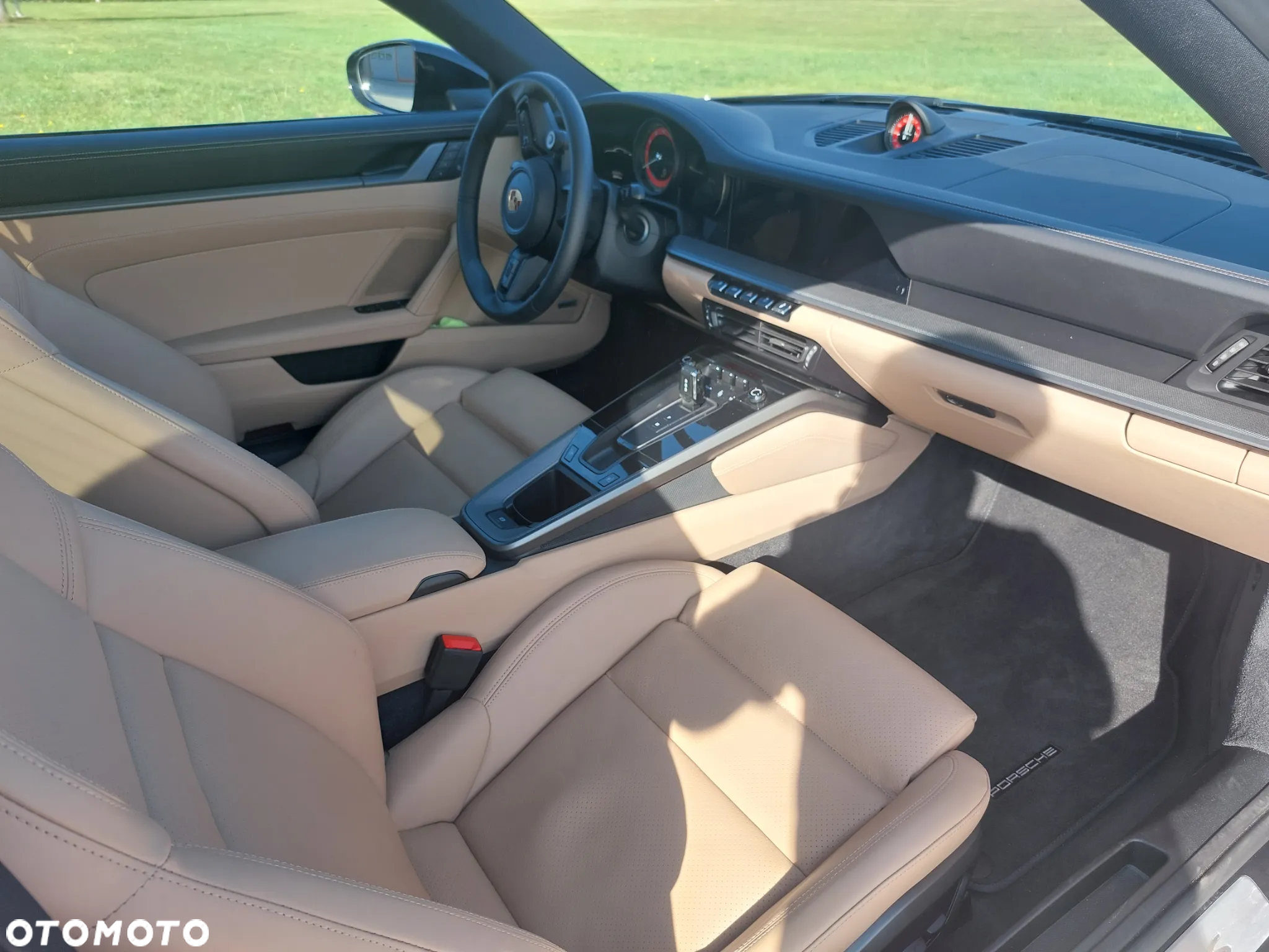 Porsche 911 Carrera 4S - 6