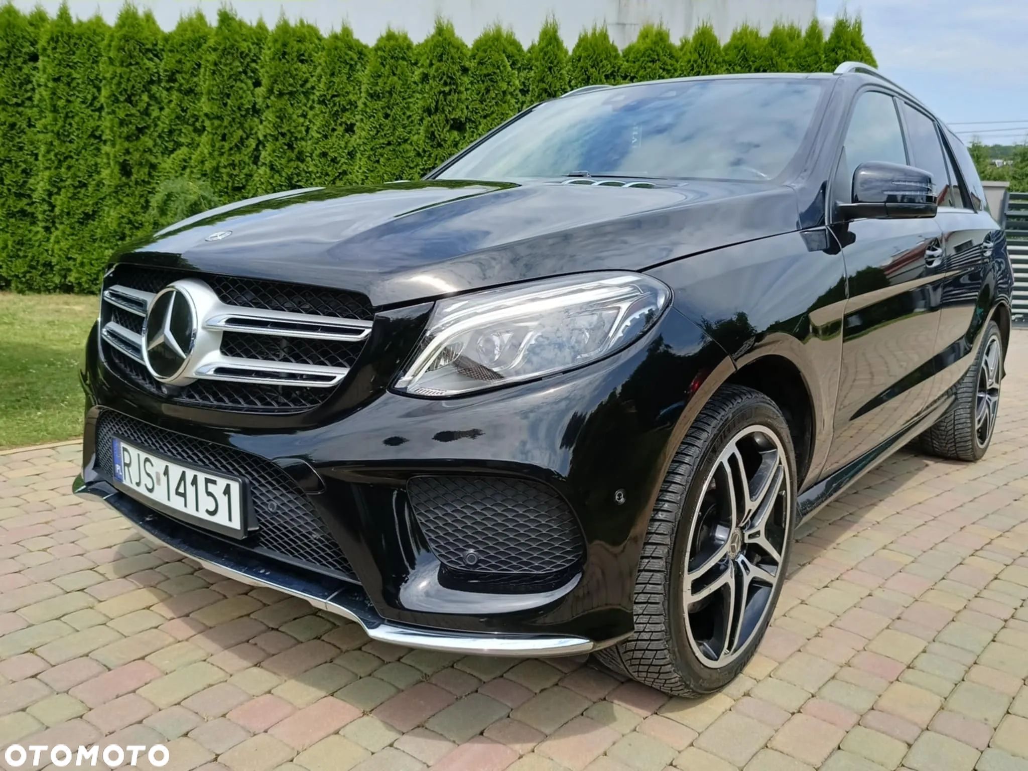 Mercedes-Benz GLE 500 e 4Matic 7G-TRONIC AMG Line - 1