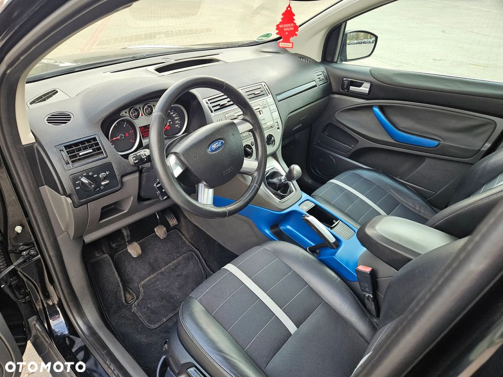 Ford Kuga 2.0 TDCi 2x4 Titanium - 7