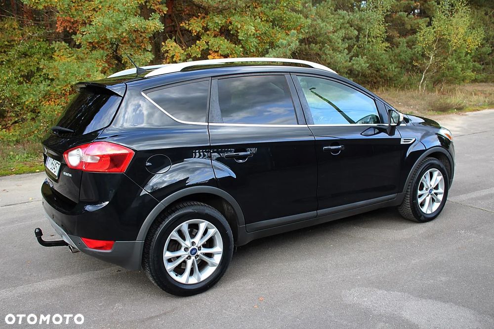 Ford Kuga 2.0 TDCi 4WD Titanium - 4