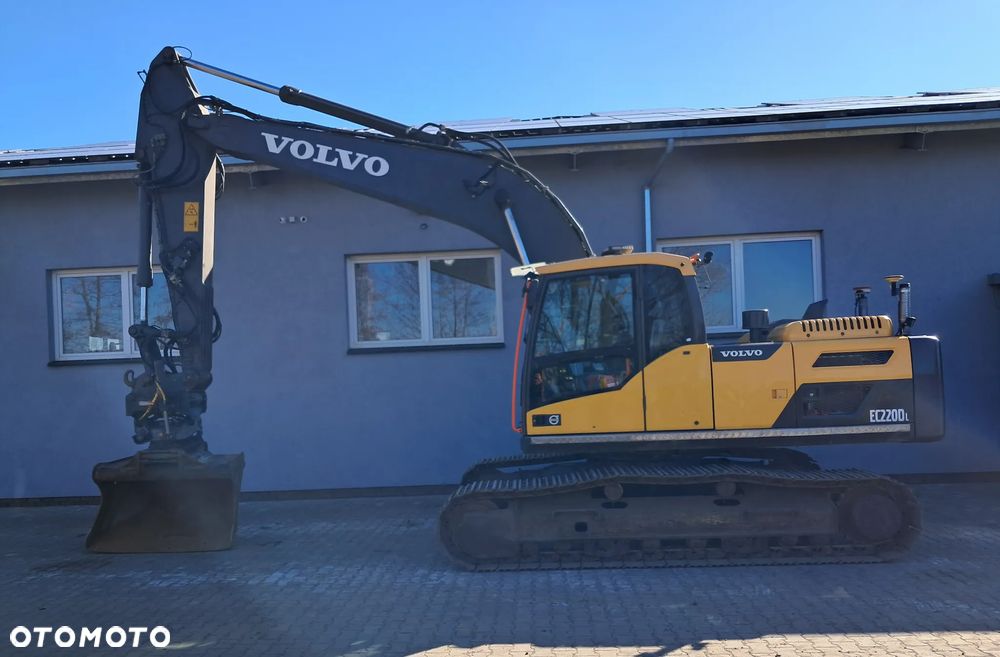 Volvo EC 220 DL - 5