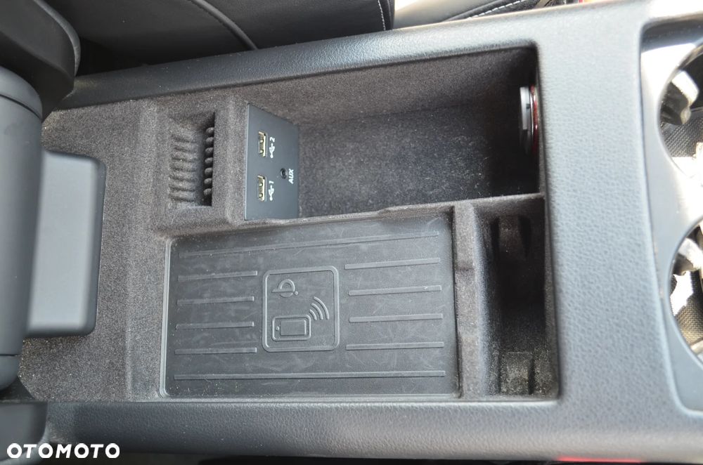 Audi A6 Avant 2.0 TDI ultra S tronic - 24