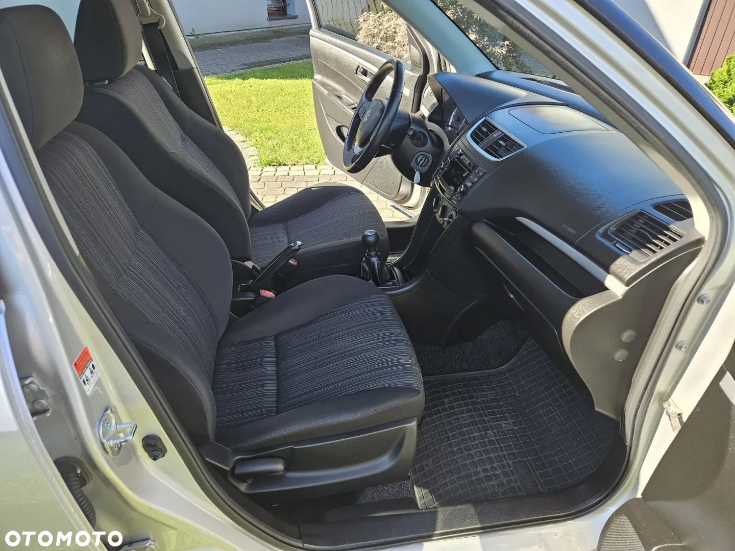 Suzuki Swift - 8