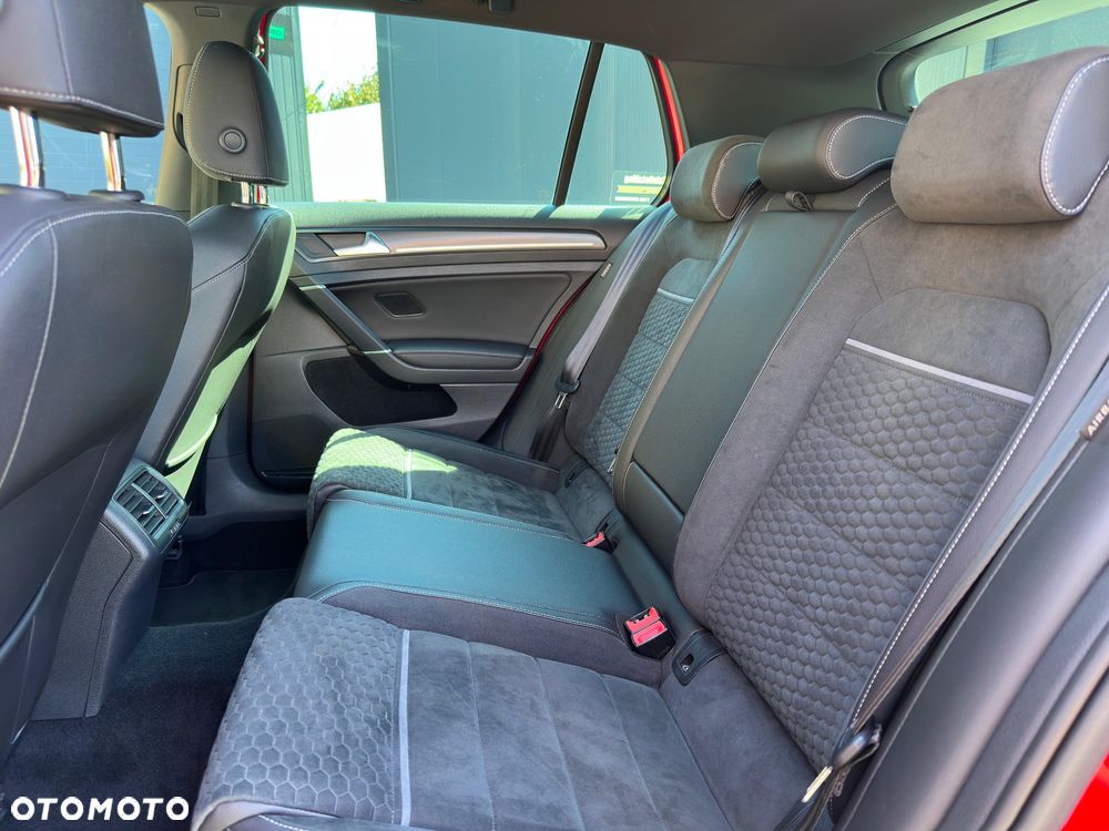 Volkswagen Golf VII 2.0 TDI BMT GTD DSG - 9