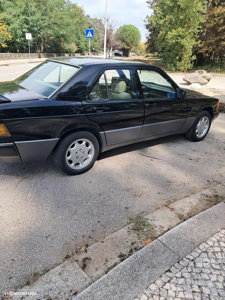 Mercedes-Benz 190 D 2.0 - 5