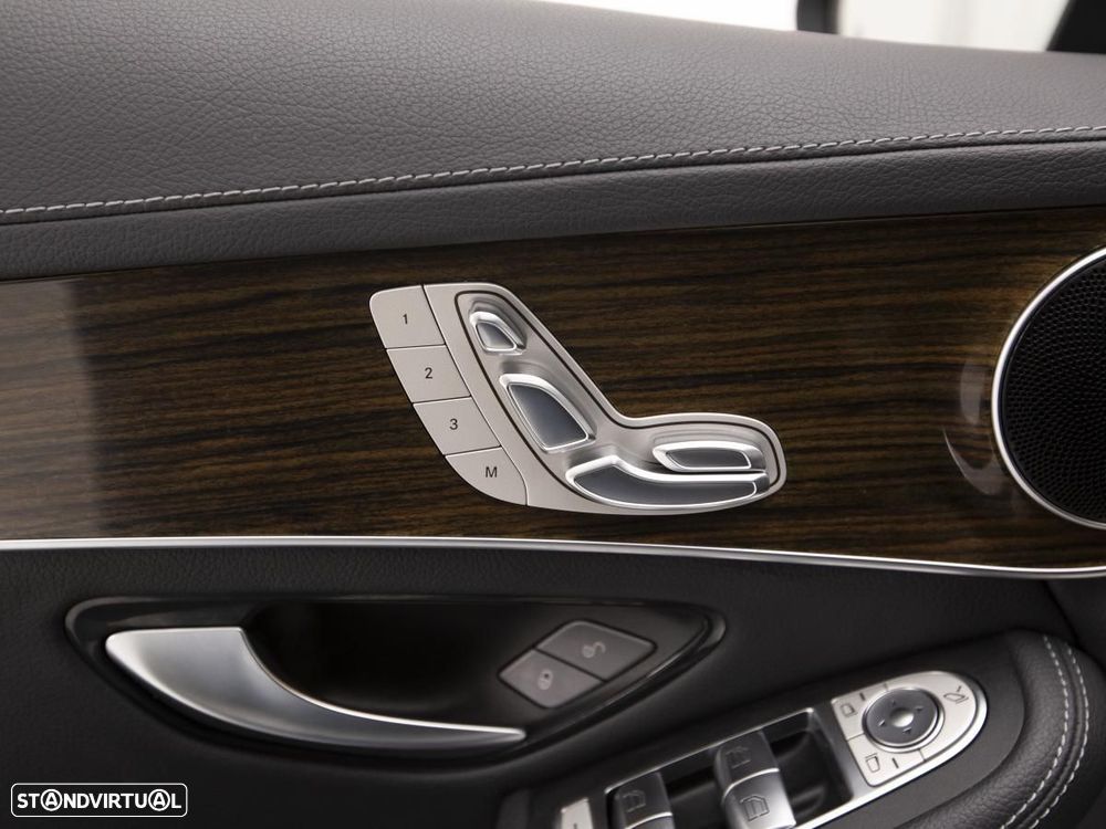 Mercedes-Benz GLC 300 de 4Matic — fotografia 18