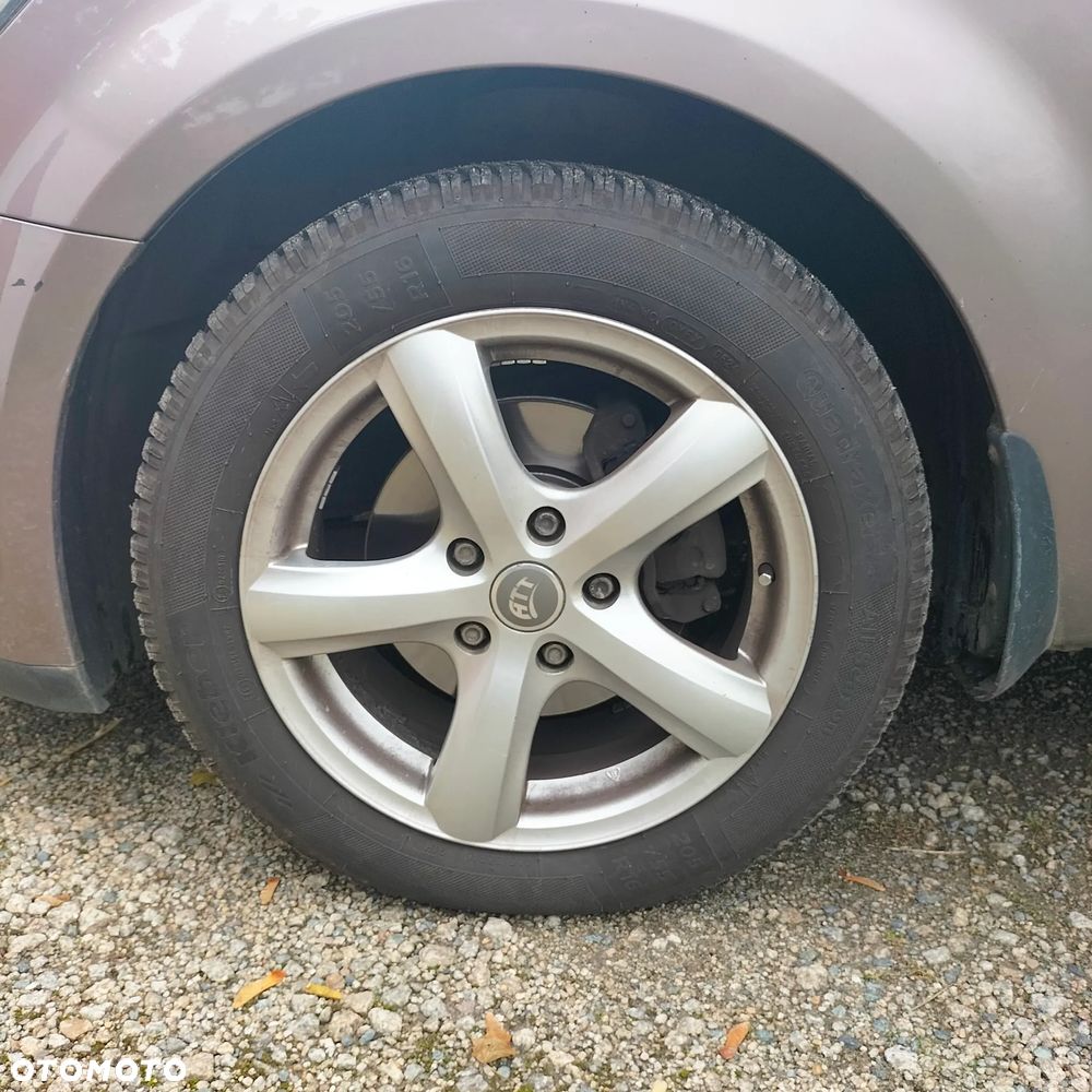 Kia Ceed Cee'd 1.6 Optimum + - 8