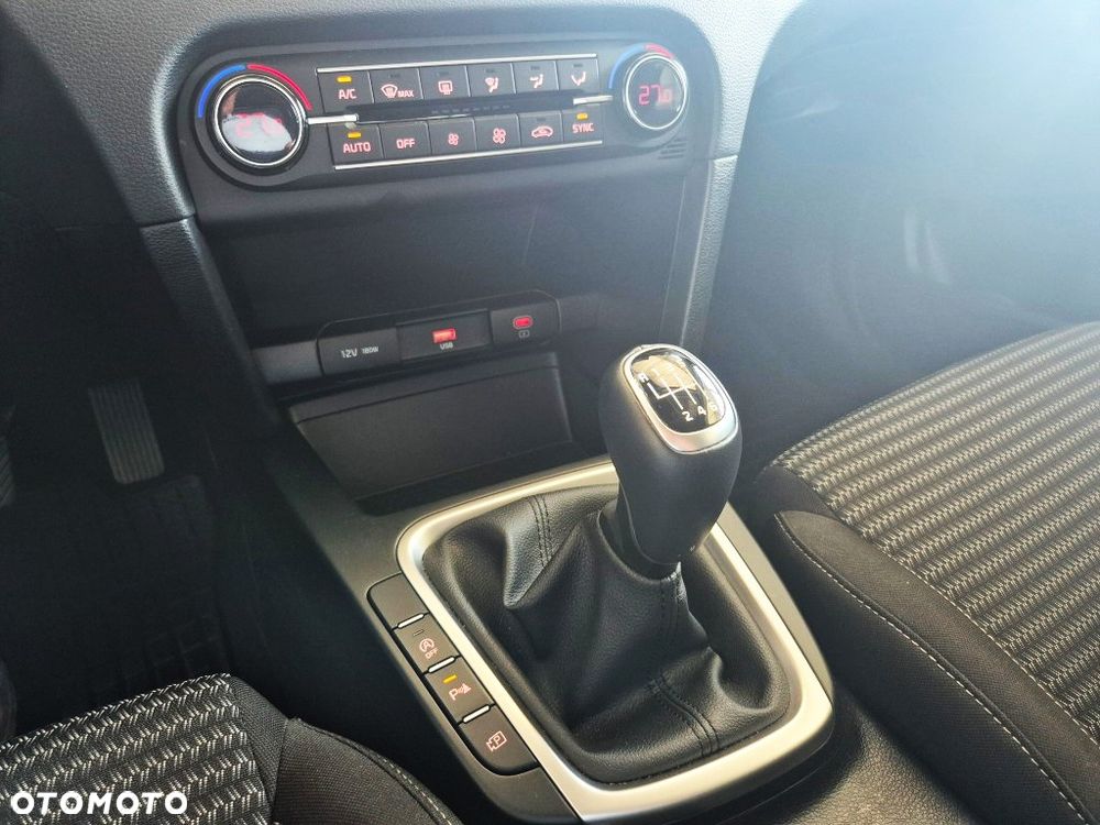 Kia XCeed 1.5 T-GDI M - 14