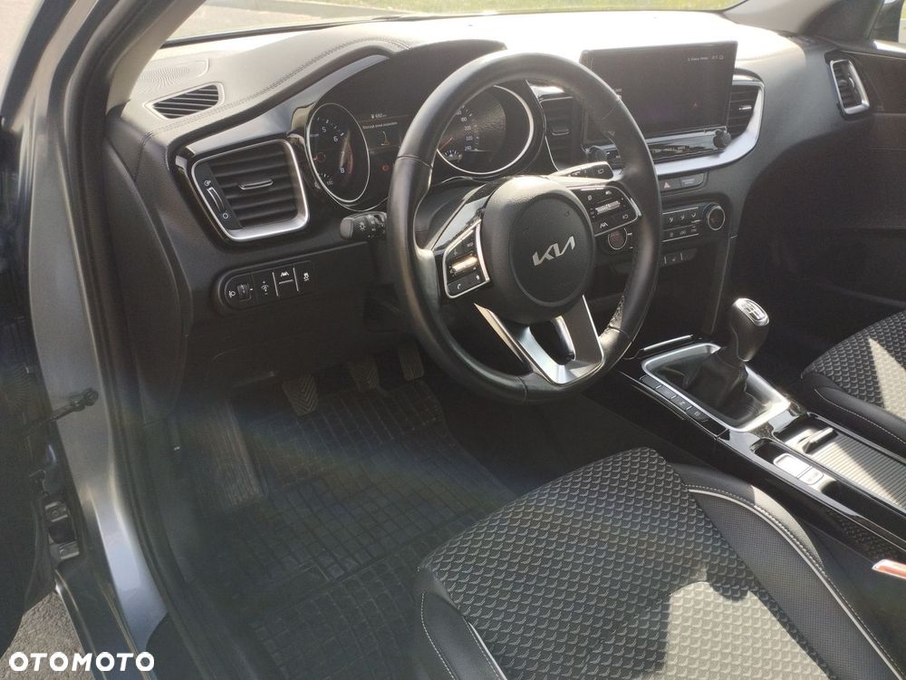 Kia Ceed 1.5 T-GDI Tribute - 9
