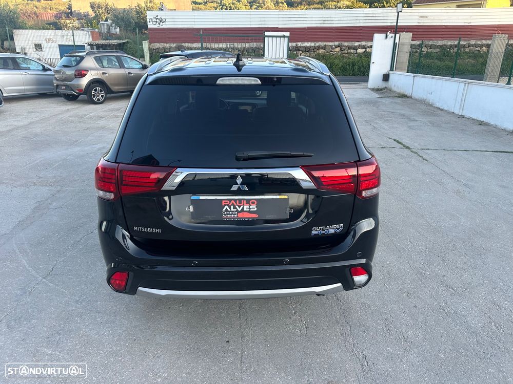 Mitsubishi Outlander 2.0 Intense Navi - 7
