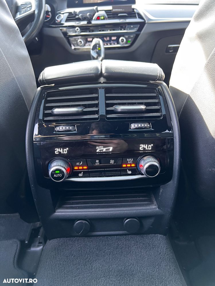 BMW Seria 5 520d Touring Aut. M Sport Edition - 40