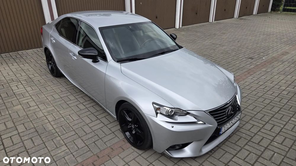 Lexus IS Sport Line - 32