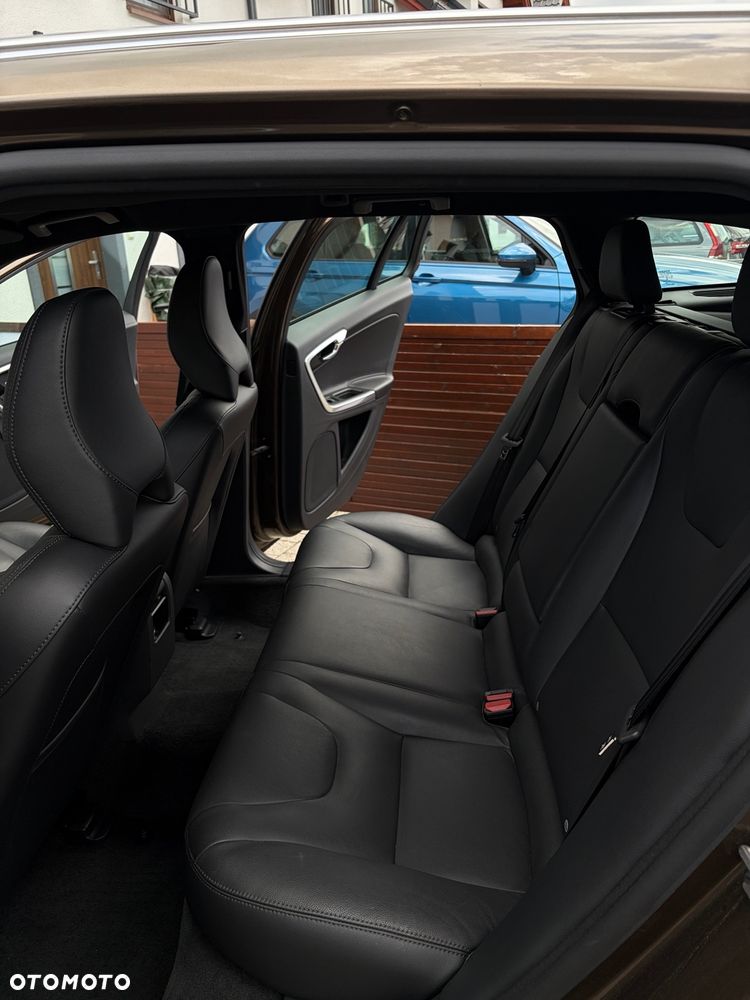 Volvo V60 Cross Country D4 Drive-E Summum - 18