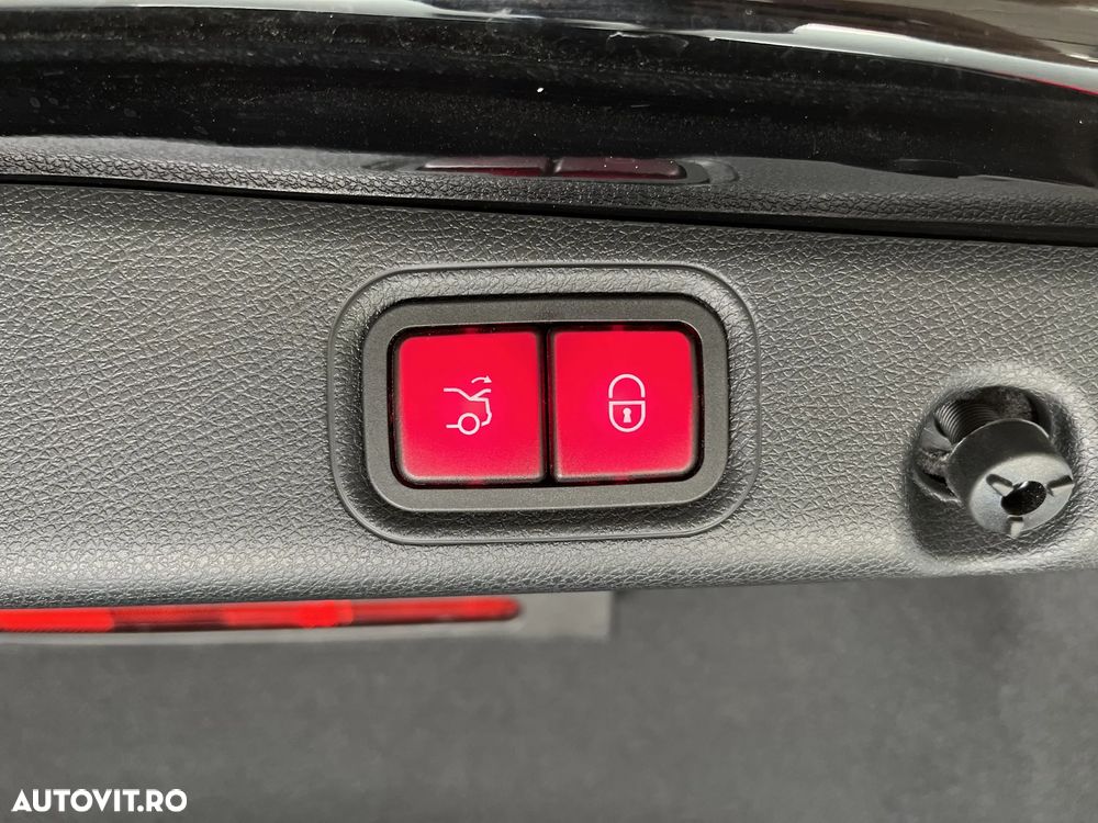 Mercedes-Benz E 300 9G-TRONIC AMG Line - 16