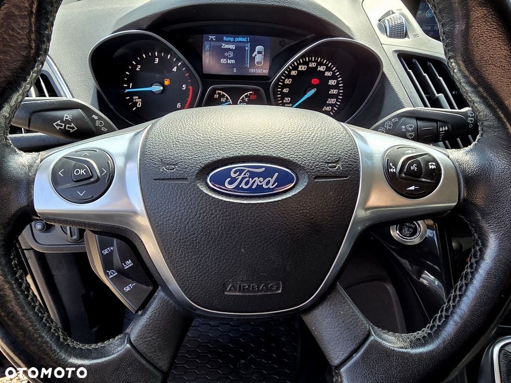 Ford Kuga 2.0 TDCi FWD Titanium - 24