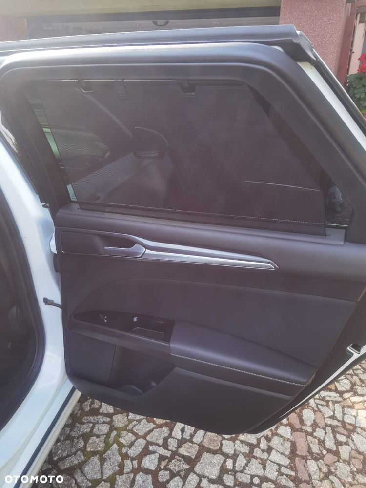 Ford Mondeo 2.0 TDCi Titanium PowerShift - 12