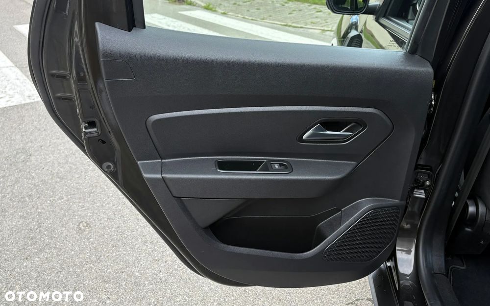 Dacia Duster 1.6 SCe Prestige - 25