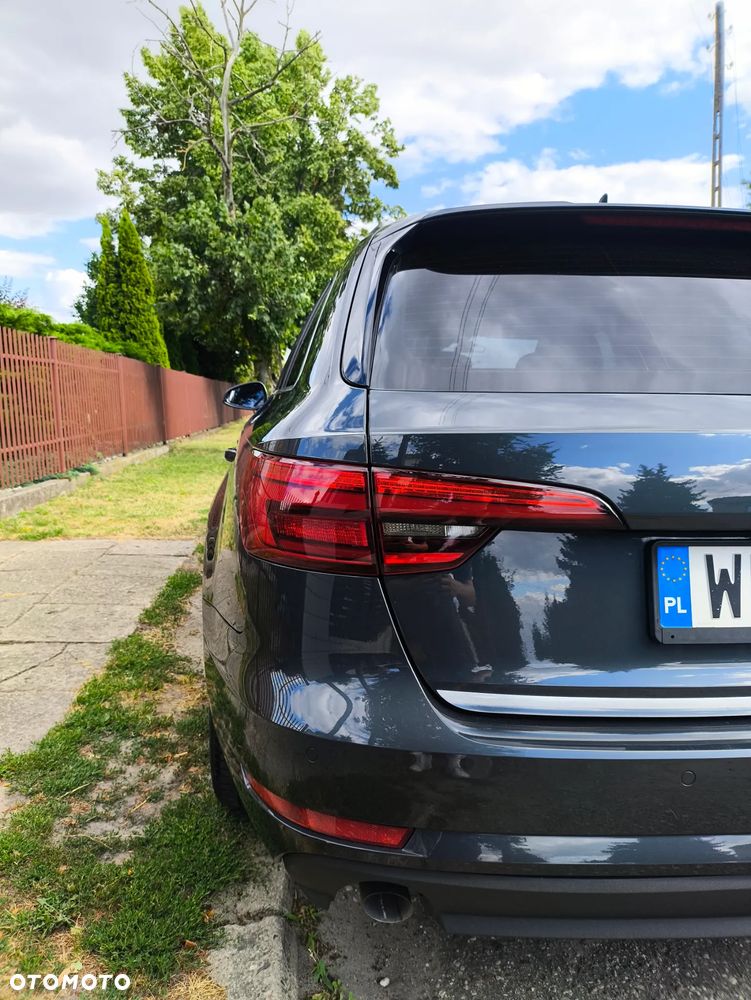Audi A4 Avant 2.0 TDI S tronic - 25