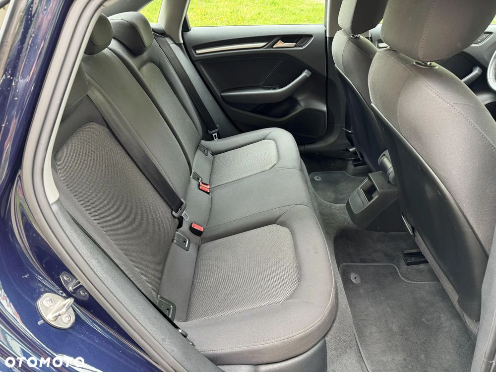 Audi A3 Limousine 1.6 TDI S tronic sport - 22