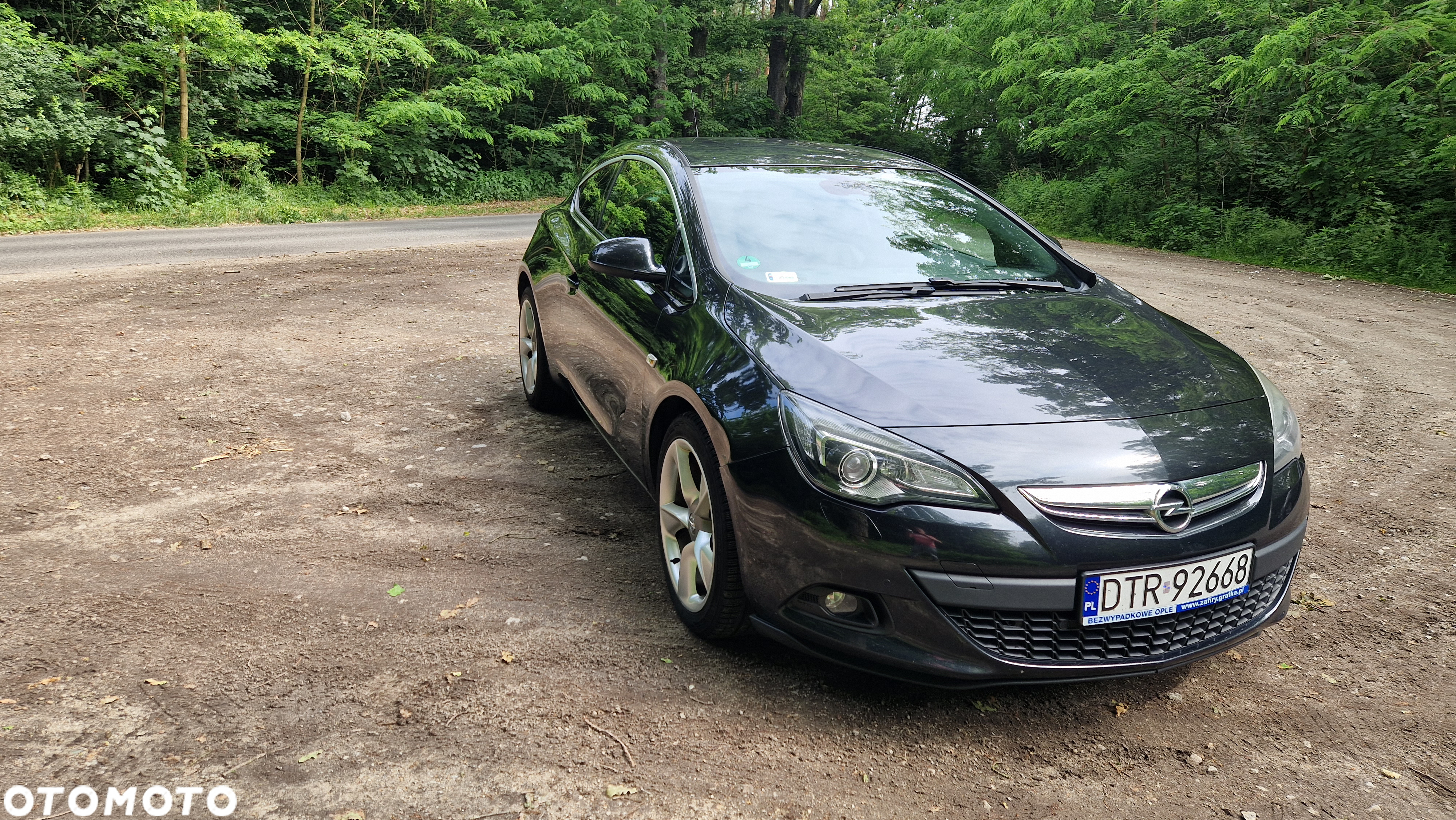 Opel Astra GTC 1.4 Turbo - 4