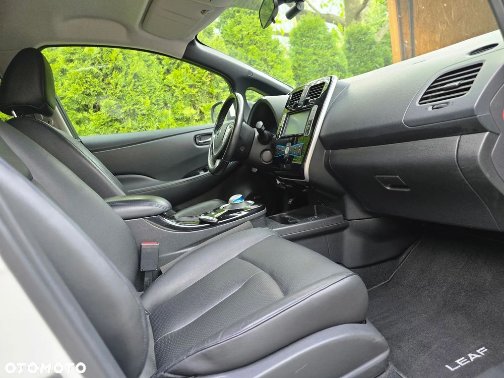 Nissan Leaf 24kWh Tekna - 21