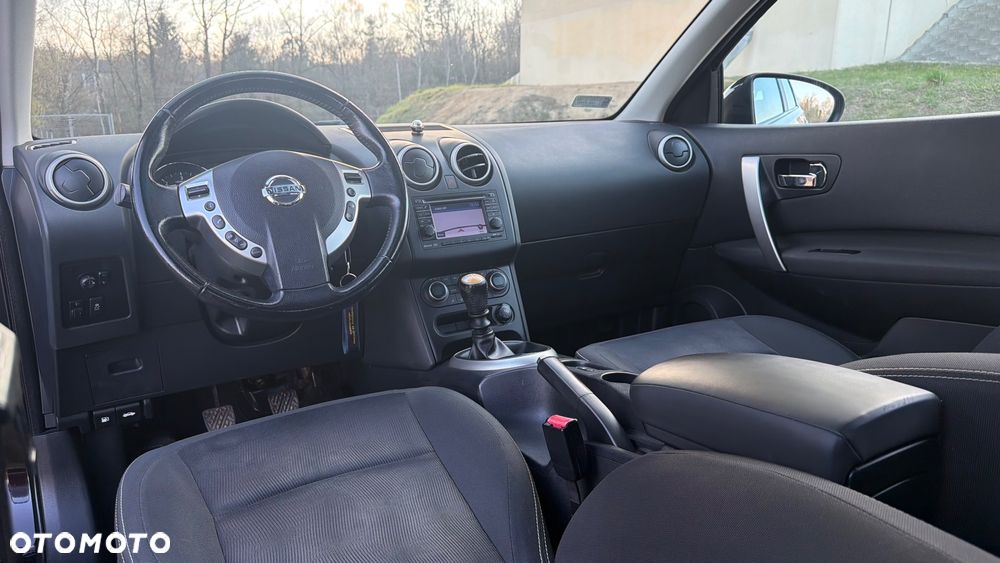 Nissan Qashqai 1.6 dCi DPF tekna - 17