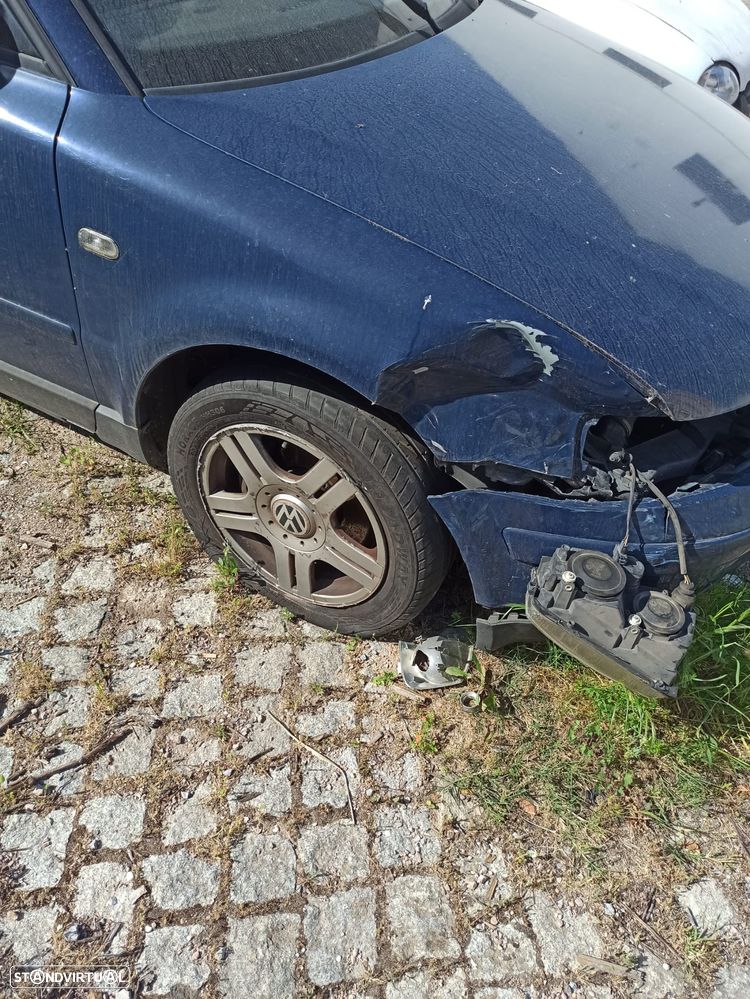 VW Passat Variant 2.5 TDi Highline - 18