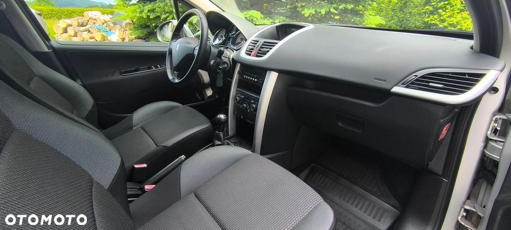Peugeot 207 1.4 16V Trendy nICE - 12