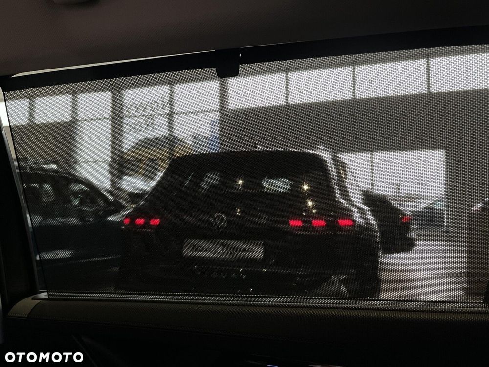 Volkswagen Passat - 22