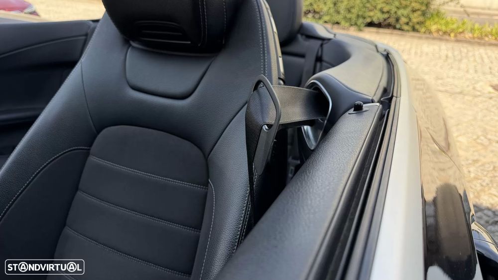 Mercedes-Benz C 180 Cabrio AMG Line - 42