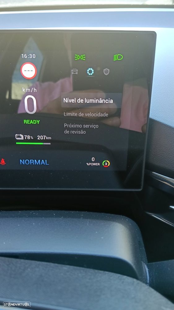 MG MG4 4 Standard - 24