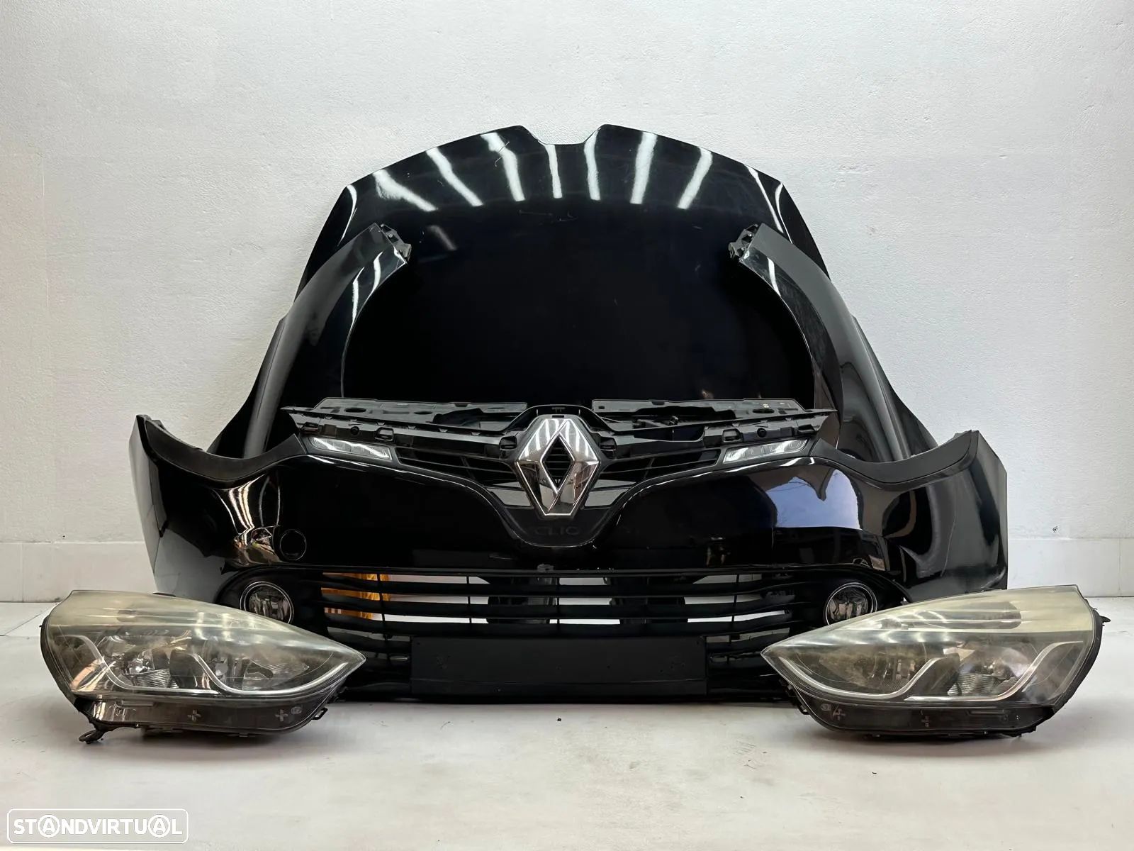 Frente completa - Renault Clio IV (2016) - 1