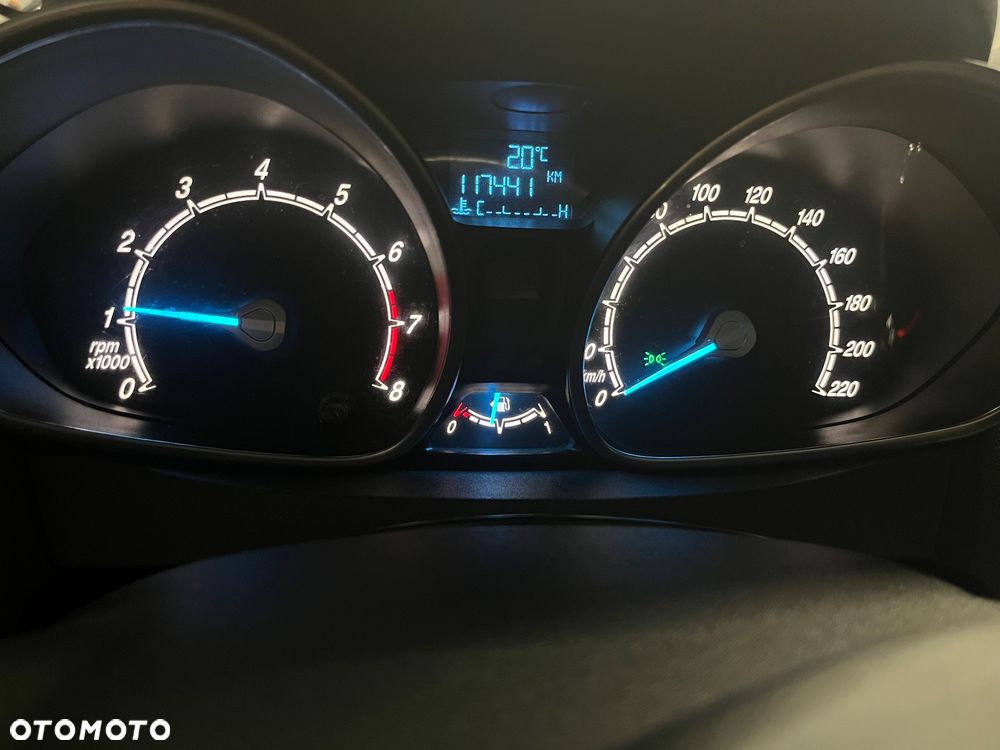 Ford Fiesta 2013 photo 2