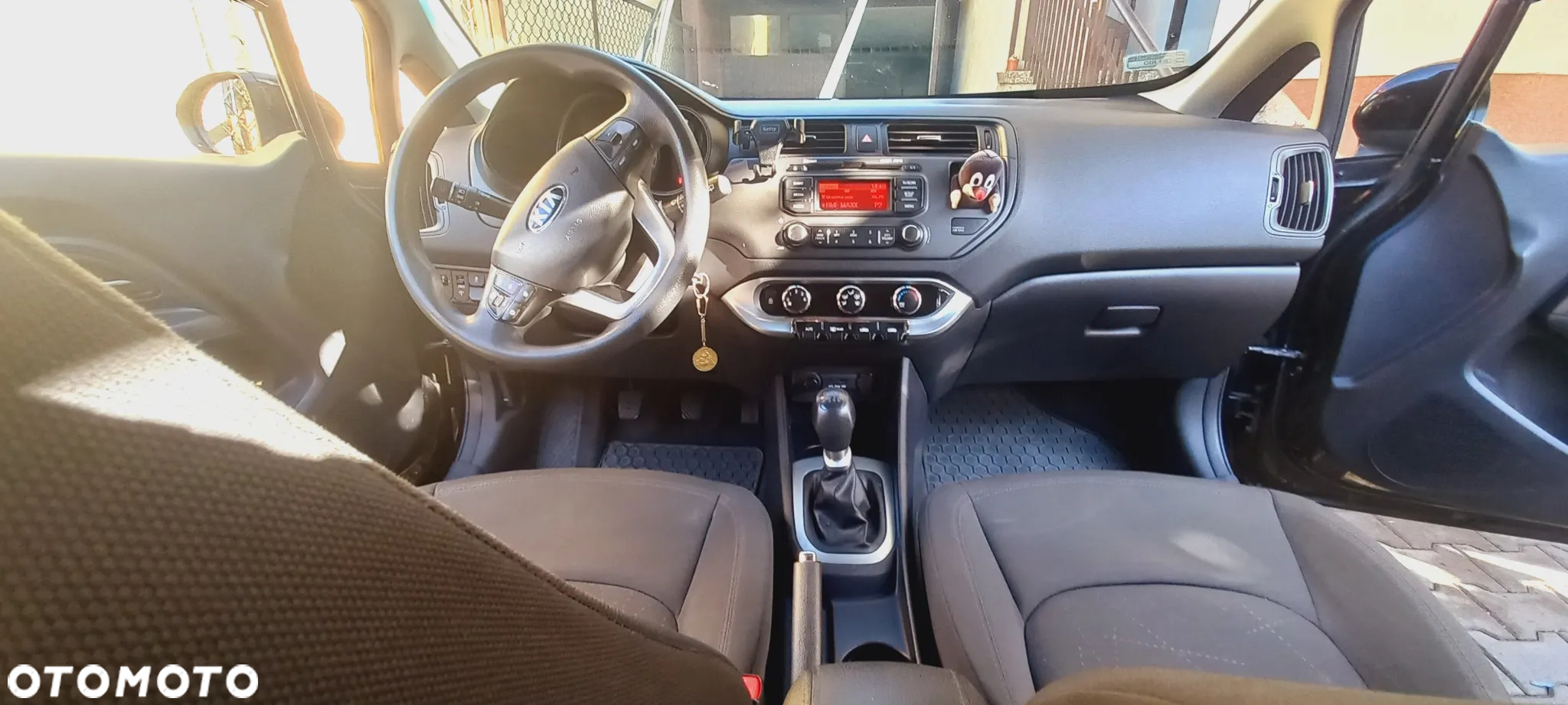 Kia Rio - 13